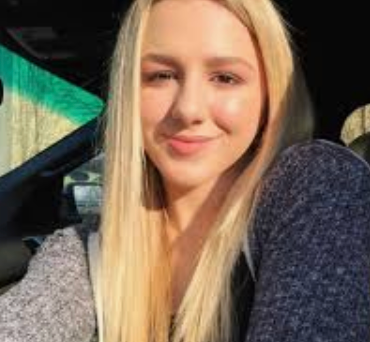 Chloe S., Chicago, Illinois